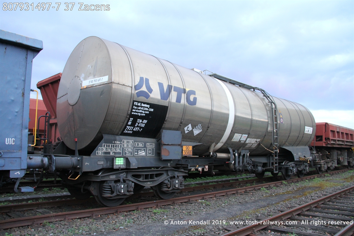 807931497-7_37 Zacens.JPG